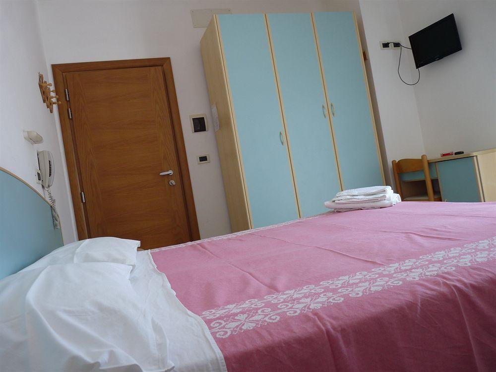 Hotel Luana Rimini Exterior photo