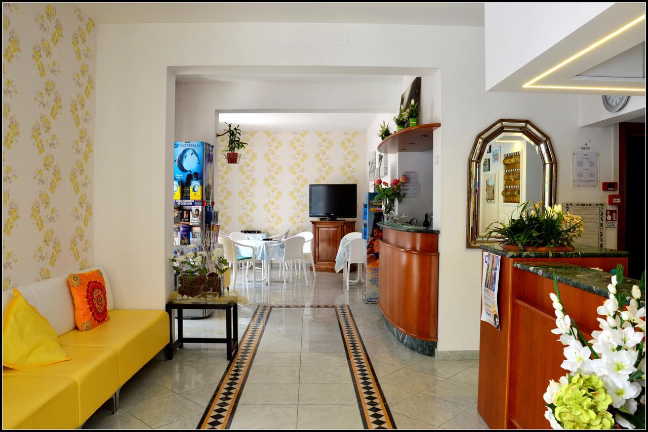Hotel Luana Rimini Exterior photo