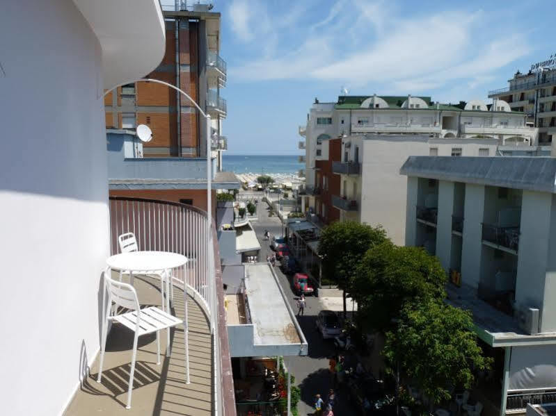 Hotel Luana Rimini Exterior photo